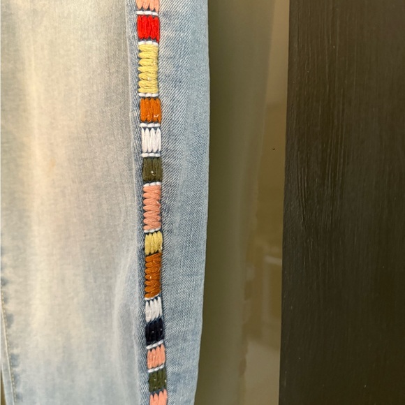 Knox Rose Light Blue Jeans with Side Detailing - Picture 3 of 4